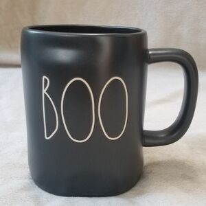 Rae Dunn Boo Seasonal Halloween Holiday Coffee Mug. Solid Black. NWT.